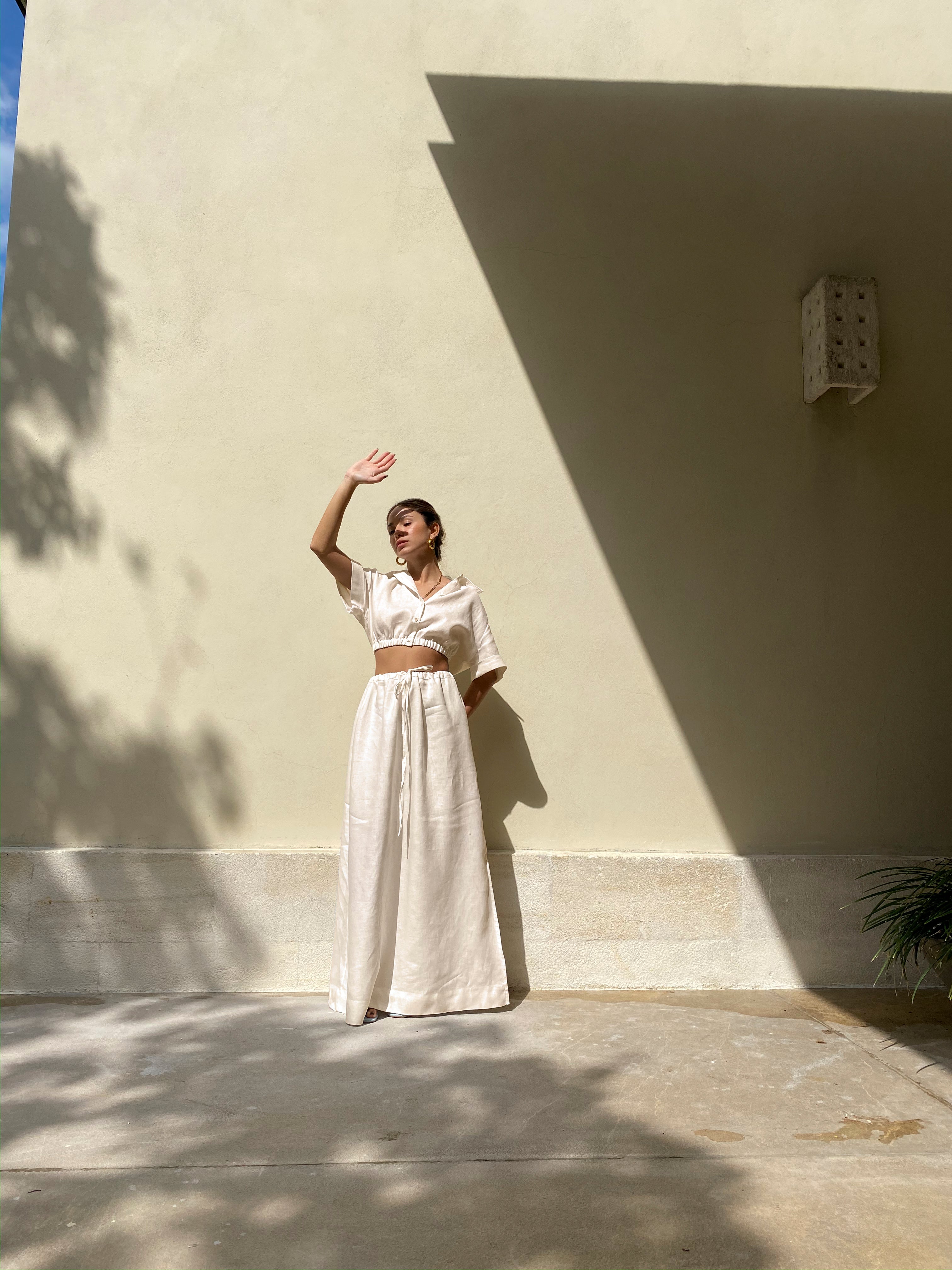 Girls of Avenue: Feminine Linen Separates with Mariana @marianame from Hola de Mar