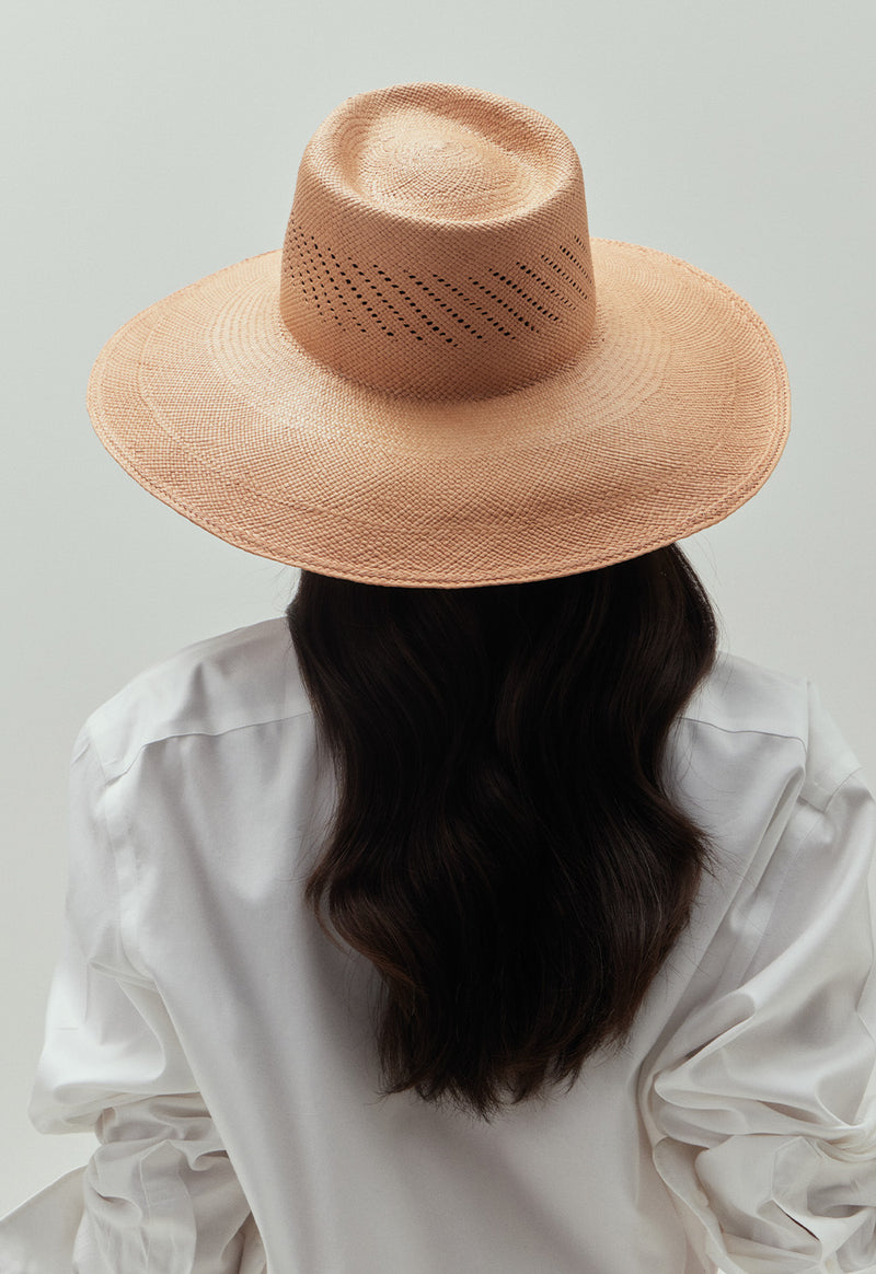 ELISE FEDORA